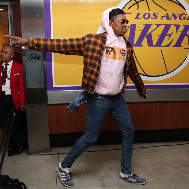 正在成为中 正在成为中